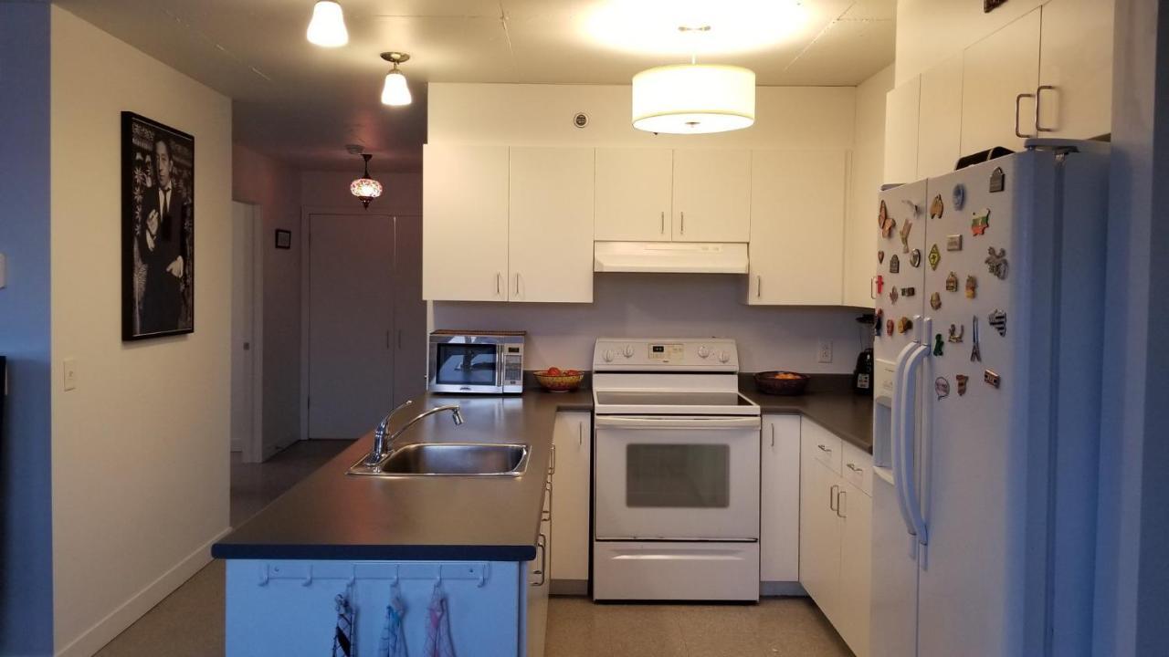 Very Nice, Clean And Quiet Double Room Next To Downtown Montreal Bagian luar foto